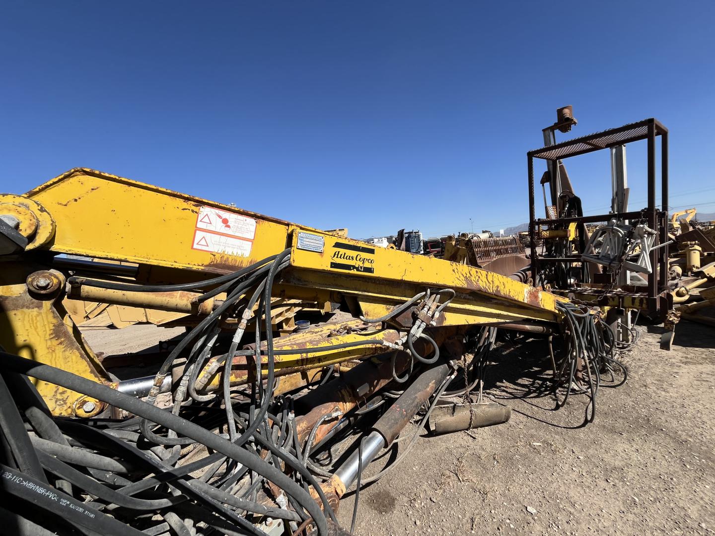 ./imagenes/INVOICE/2019/4837/PERFORADORA ATLAS COPCO ROOFBOLTER H351 (21) - copia.JPG